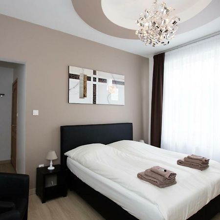 Bed and Breakfast Elysian Ипр Экстерьер фото