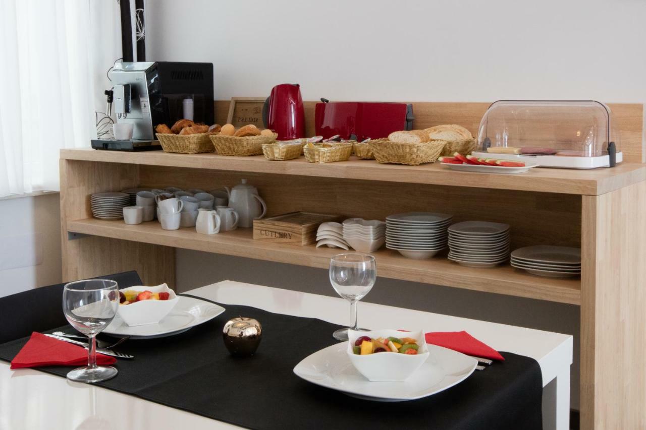 Bed and Breakfast Elysian Ипр Экстерьер фото