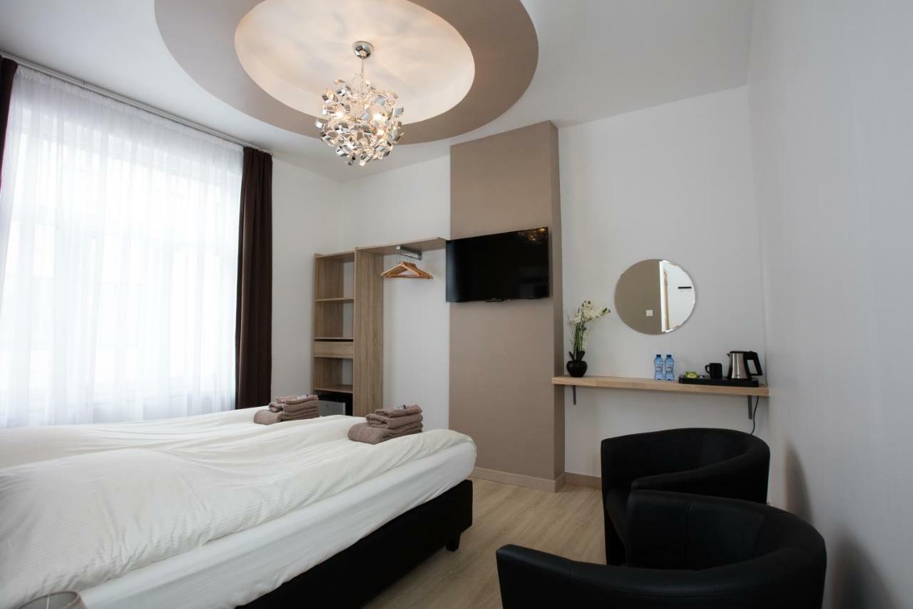 Bed and Breakfast Elysian Ипр Экстерьер фото